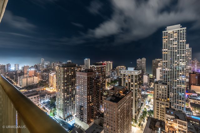 111 W Maple Street 3402-3404, Chicago, IL 60610