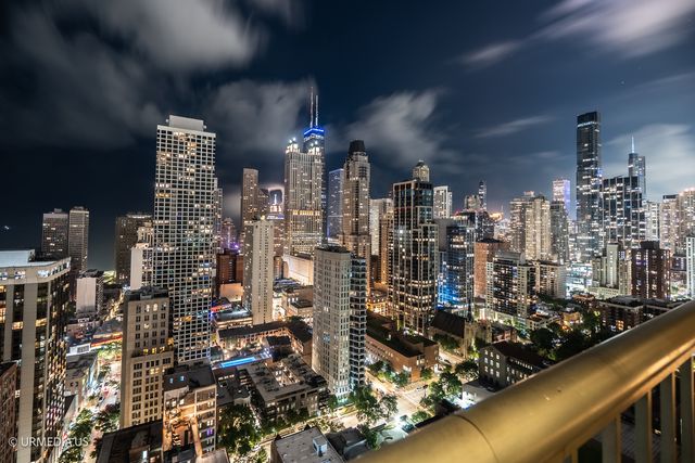 111 W Maple Street 3402-3404, Chicago, IL 60610