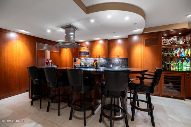 111 W Maple Street 3402-3404, Chicago, IL 60610
