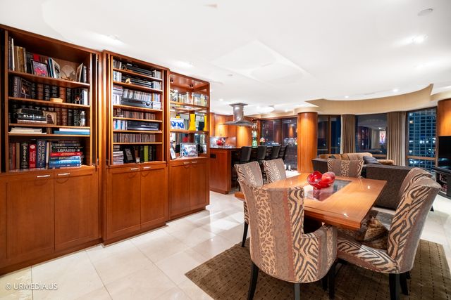 111 W Maple Street 3402-3404, Chicago, IL 60610