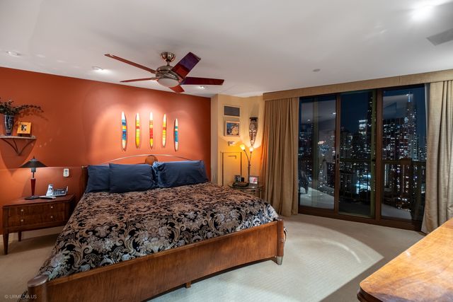 111 W Maple Street 3402-3404, Chicago, IL 60610