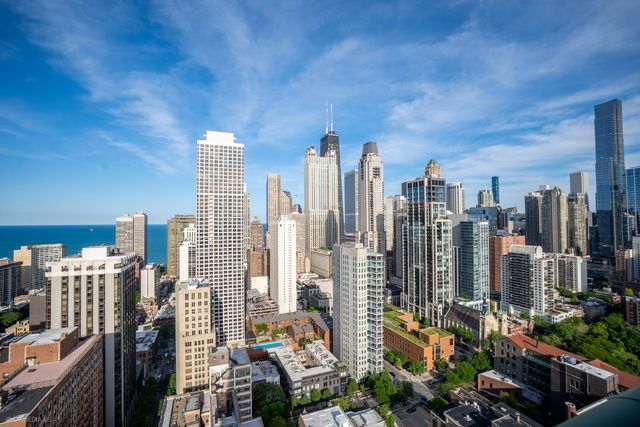 111 W Maple Street 3402-3404, Chicago, IL 60610