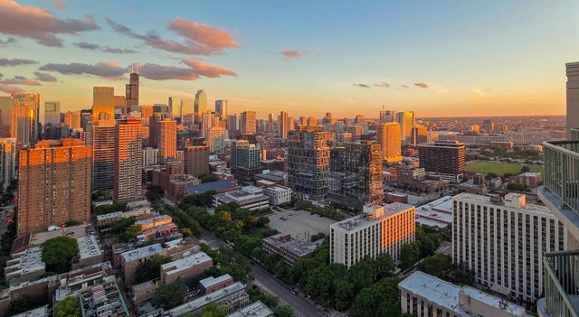 111 W Maple Street 3402-3404, Chicago, IL 60610