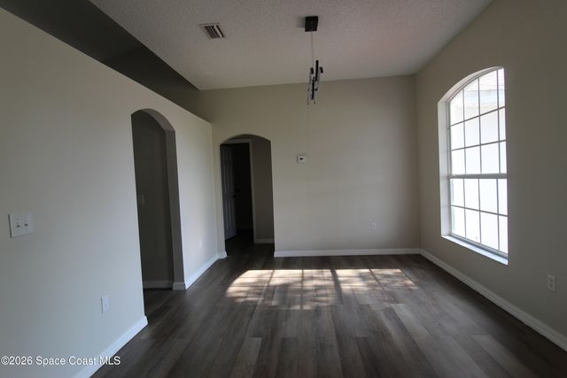 959 Pine Walk Court NE, Palm Bay, FL 32905