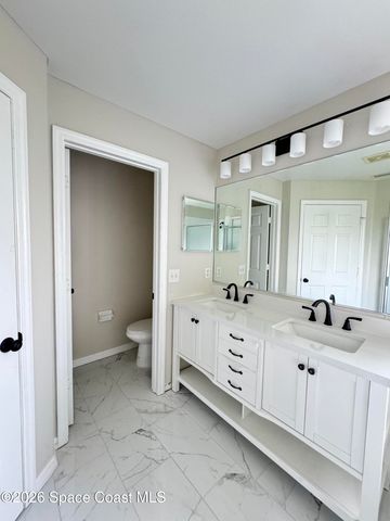 959 Pine Walk Court NE, Palm Bay, FL 32905