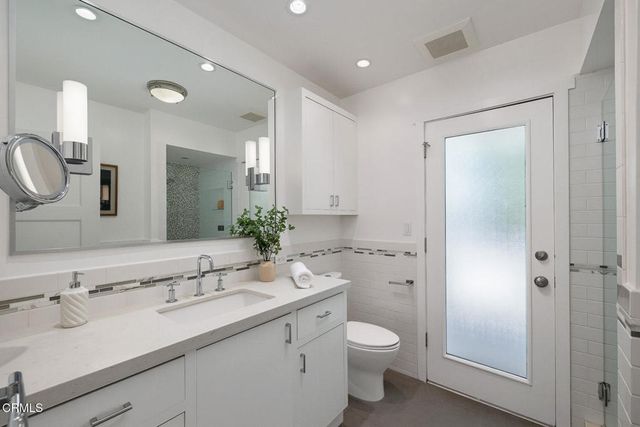 507 Venado Vista Drive, La Canada Flintridge, CA 91011