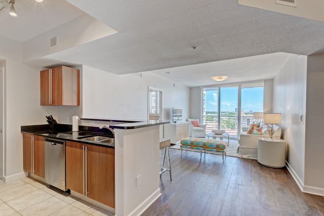 1551 N Flagler Drive 1102, West Palm Beach, FL 33401