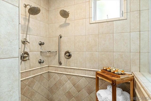 13391 Old Winemaster Court, Poway, CA 92064