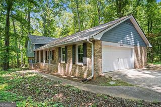 1050 Skyline Drive, Covington, GA 30014