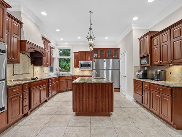 7611 Cinereal Court, Roanoke, IN 46783