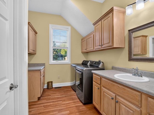 7611 Cinereal Court, Roanoke, IN 46783