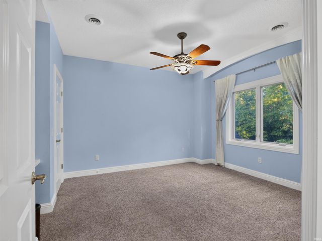 7611 Cinereal Court, Roanoke, IN 46783