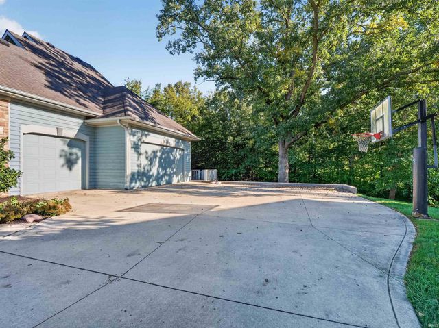 7611 Cinereal Court, Roanoke, IN 46783