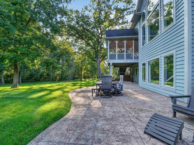 7611 Cinereal Court, Roanoke, IN 46783