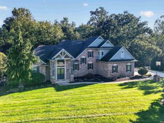 7611 Cinereal Court, Roanoke, IN 46783