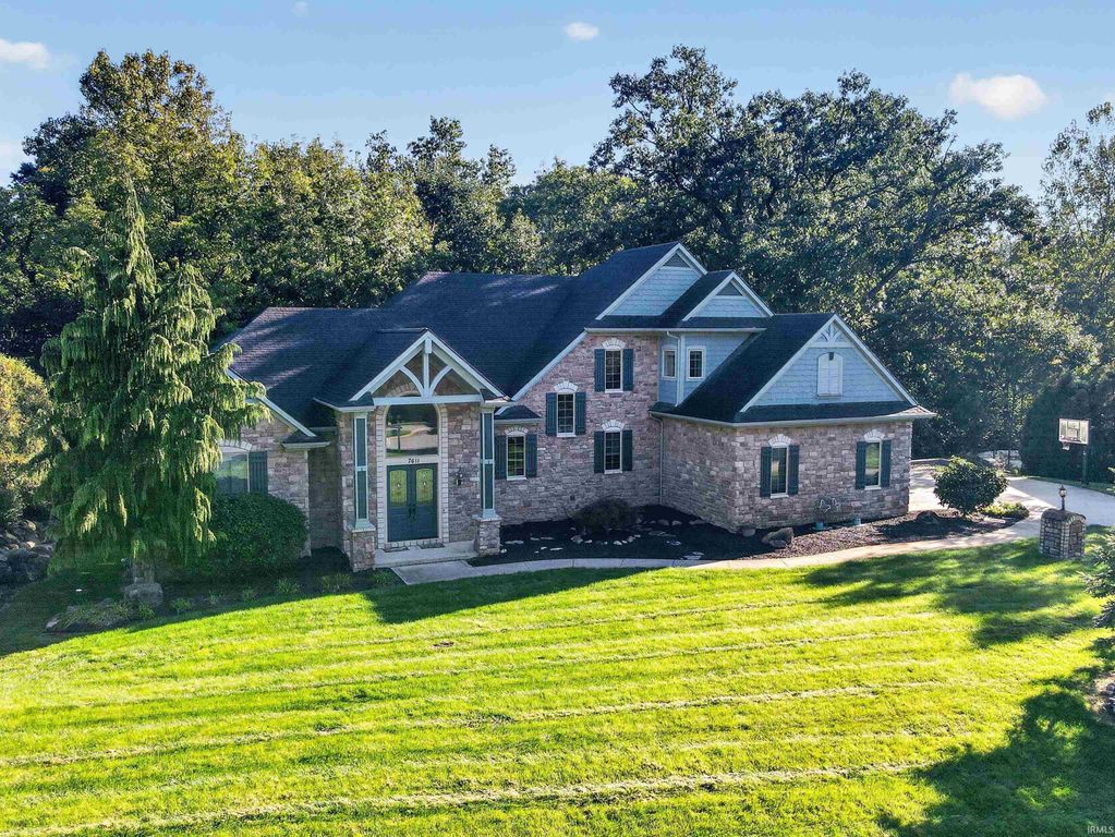 7611 Cinereal Court, Roanoke, IN 46783