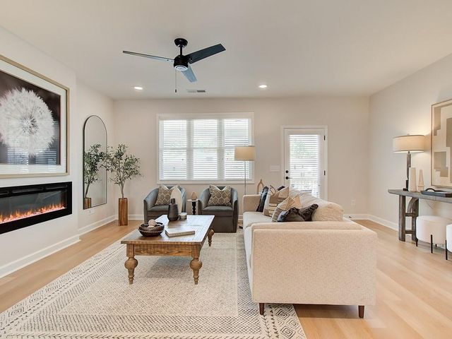 1939 Deco Drive, Kennesaw, GA 30144