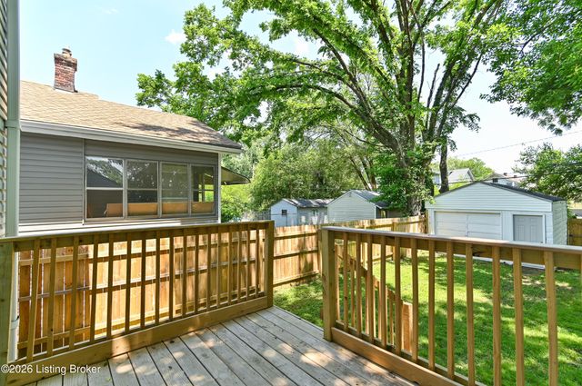 129 S 44th St, Louisville, KY 40212