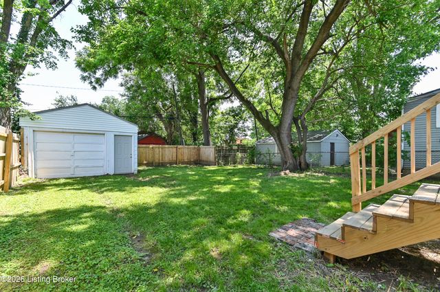 129 S 44th St, Louisville, KY 40212
