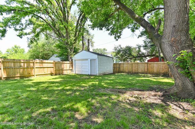 129 S 44th St, Louisville, KY 40212