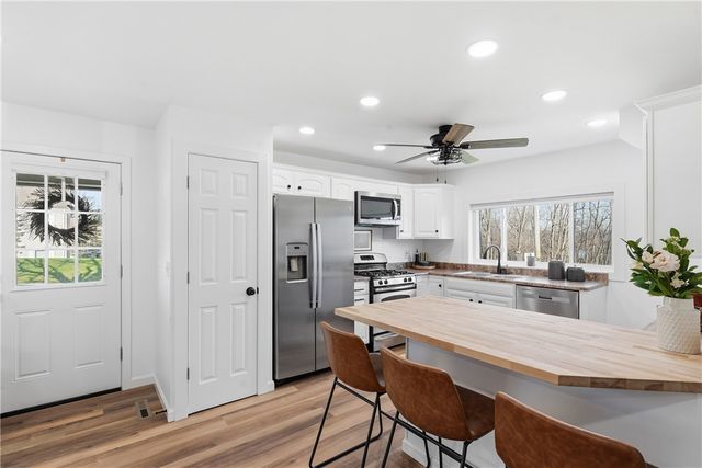 590 Glenwood Way, Center Twp, PA 16001