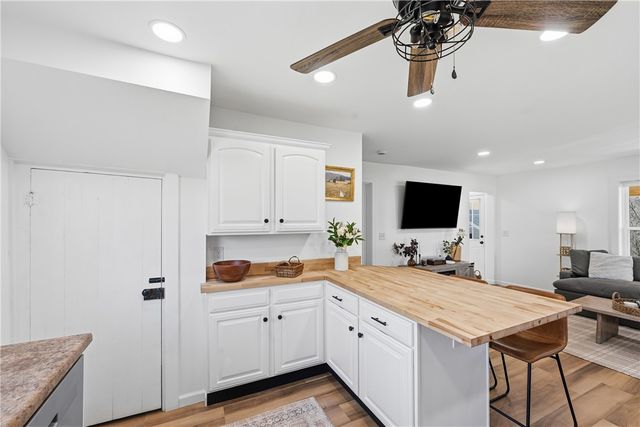 590 Glenwood Way, Center Twp, PA 16001