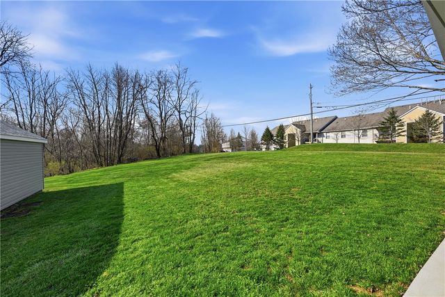 590 Glenwood Way, Center Twp, PA 16001