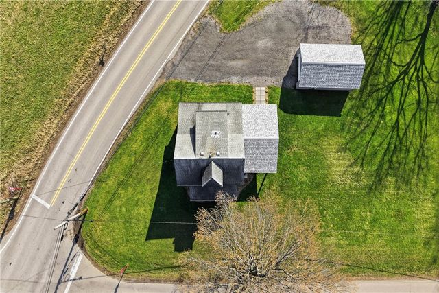 590 Glenwood Way, Center Twp, PA 16001