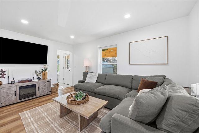 590 Glenwood Way, Center Twp, PA 16001