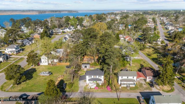 325 Broad Street, Belhaven, NC 27810