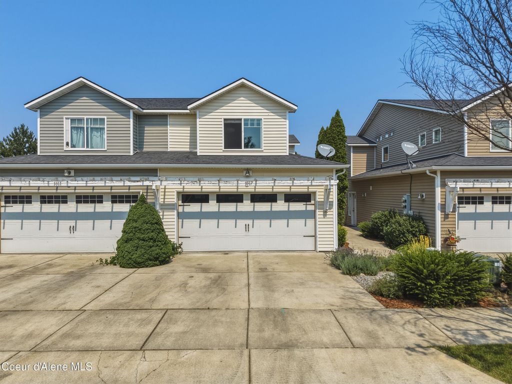 3317 E Brownstone Ct, Post Falls, ID 83854 photo 2