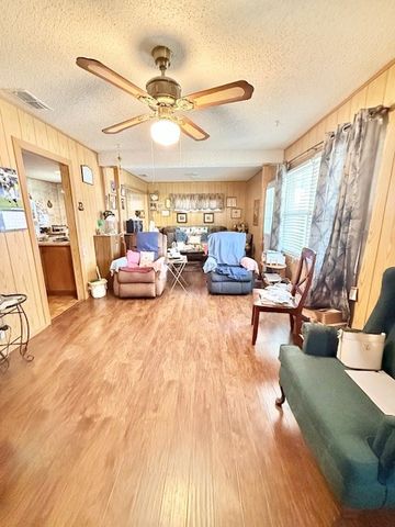 805 NW 5th St, Andrews, TX 79714