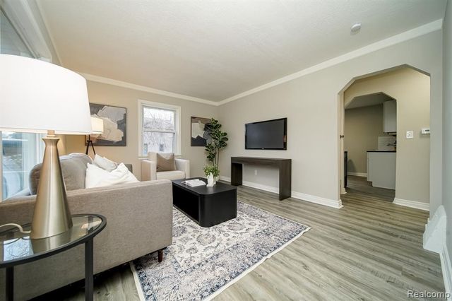 26340 Chippendale Street, Roseville, MI 48066