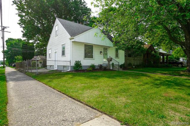 26340 Chippendale Street, Roseville, MI 48066