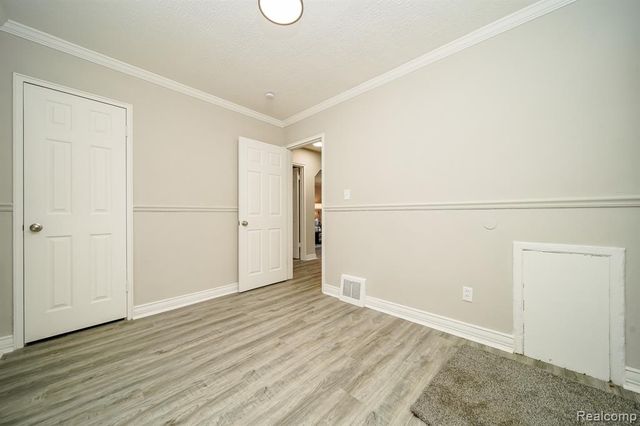 26340 Chippendale Street, Roseville, MI 48066