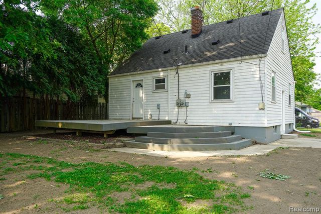 26340 Chippendale Street, Roseville, MI 48066