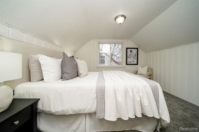 26340 Chippendale Street, Roseville, MI 48066