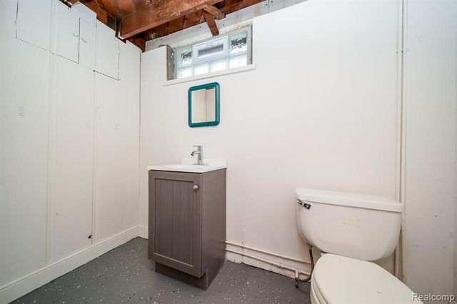 26340 Chippendale Street, Roseville, MI 48066