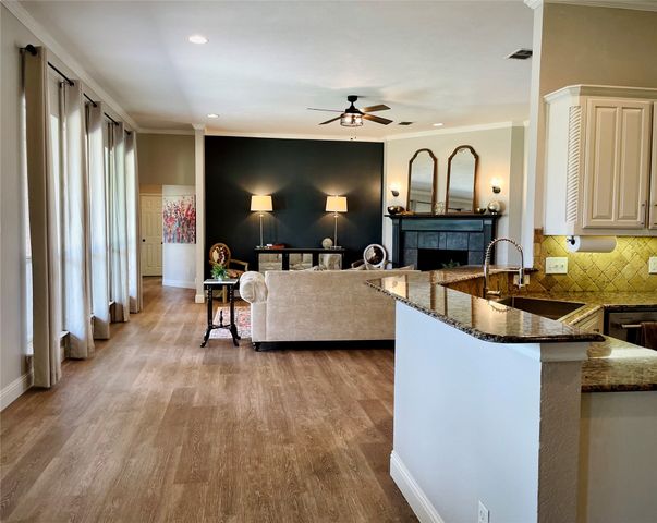 1167 Fox Hunt Trail, Willow Park, TX 76087