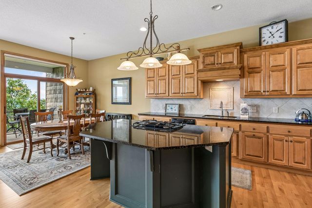 10102 Indigo Drive, Eden Prairie, MN 55347