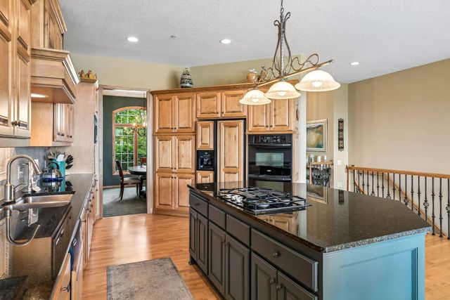10102 Indigo Drive, Eden Prairie, MN 55347