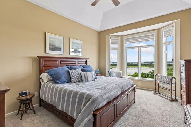 10102 Indigo Drive, Eden Prairie, MN 55347