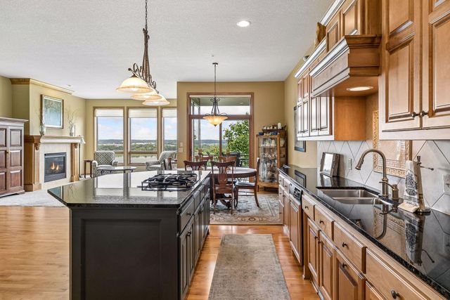 10102 Indigo Drive, Eden Prairie, MN 55347