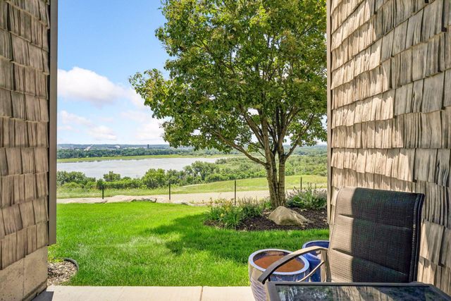 10102 Indigo Drive, Eden Prairie, MN 55347