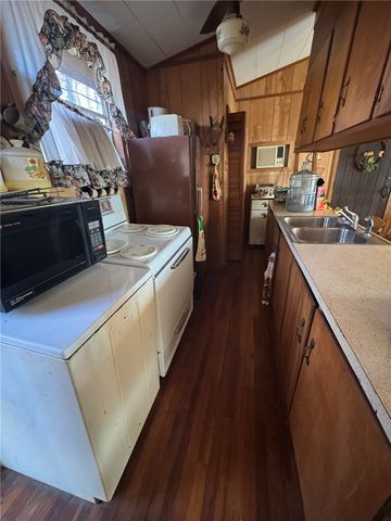 192 S Port Bass Drive, Fair Play, SC 29643