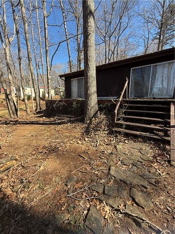 192 S Port Bass Drive, Fair Play, SC 29643