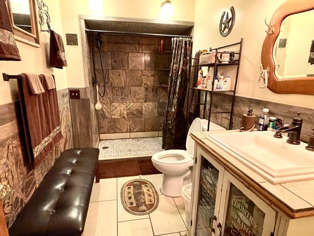 1417 State Highway 173, Galena, MO 65656