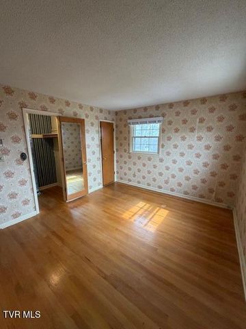 1933 Noble Street, Kingsport, TN 37665