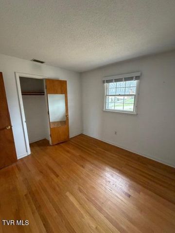 1933 Noble Street, Kingsport, TN 37665