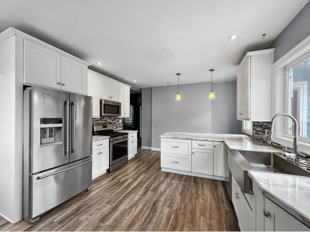 339 STATE STREET, Marinette, WI 54143